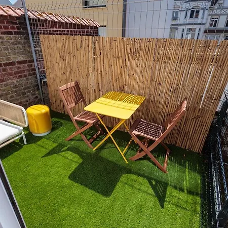 Du Sable Dans Les Chaussures Lejlighed